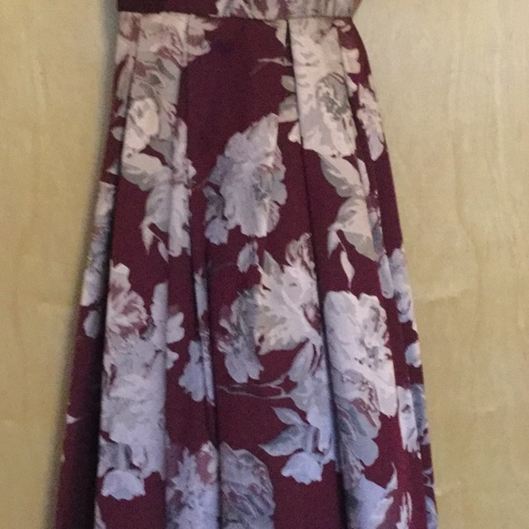 Xscape Women's Brocade Floral-Print Strapl… - Picture 4 of 8